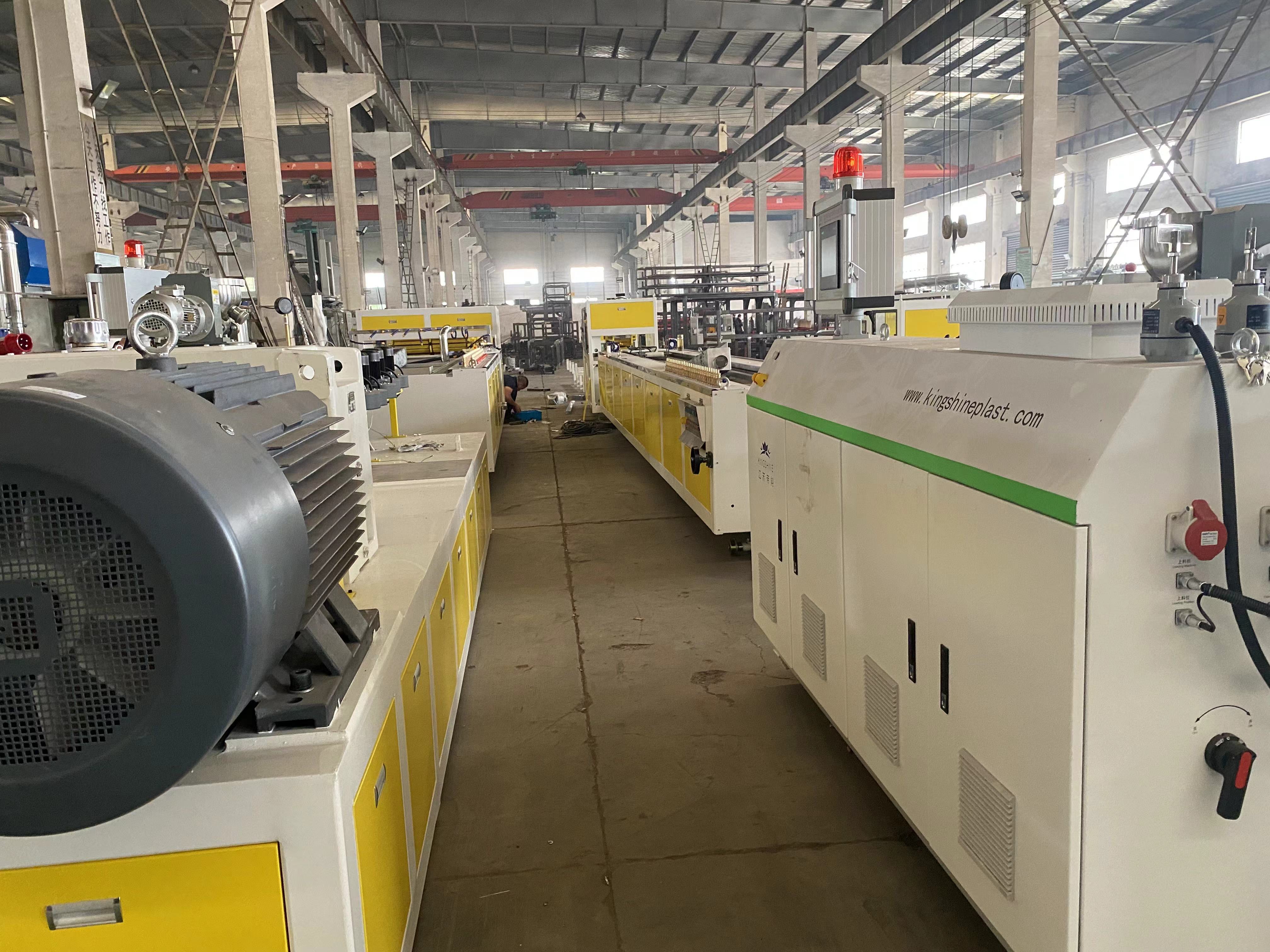 Composition des équipements auxiliaires de la ligne de production d'extrudeuses