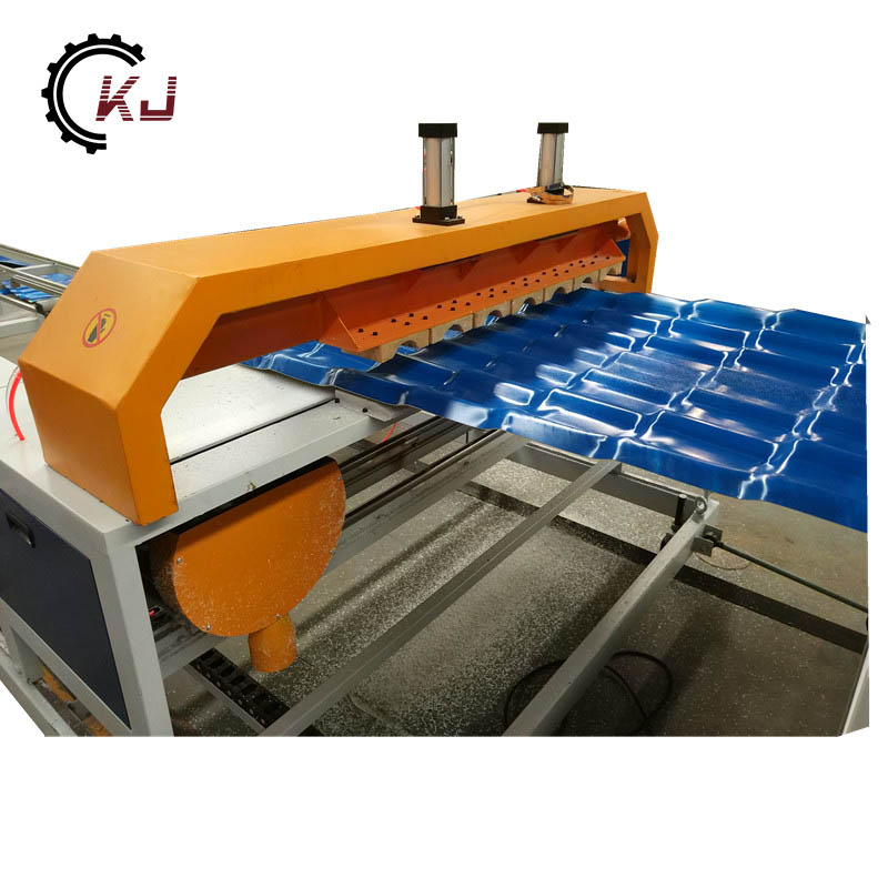 Ligne de machines d'extrusion de tuiles de toit en PVC