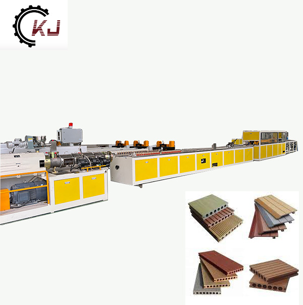 Ligne de production de panneaux composites bois-plastique